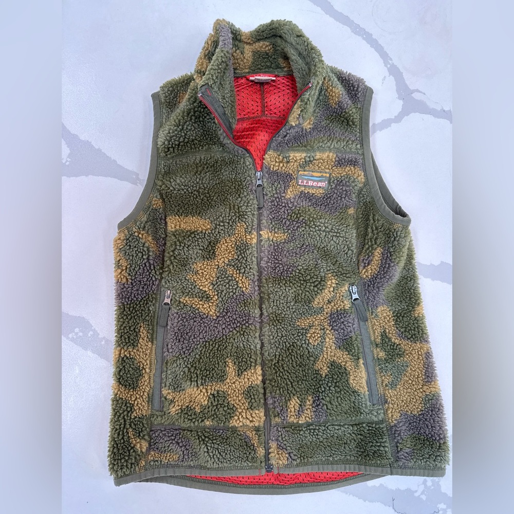 L.L.Bean Women’s camo Sherpa vest